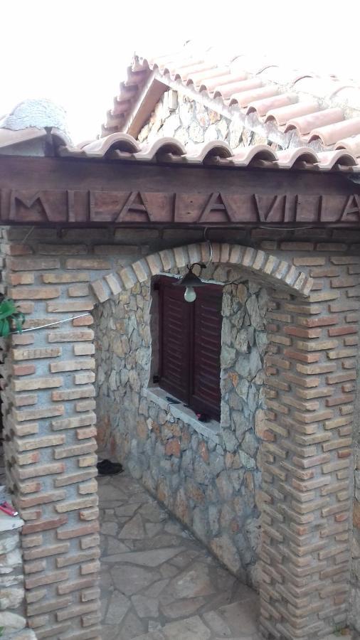 Mila La Villa Kástro Tornéze المظهر الخارجي الصورة